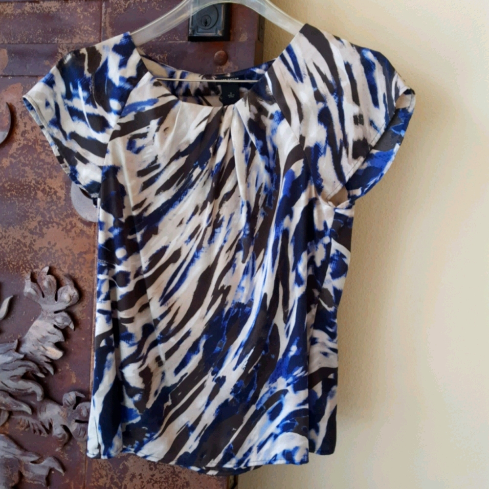 Ann Taylor Ladies Shirt size 6